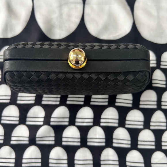 Vintage Neiman Marcus Evening Convertible Clutch Crossbody Gold Top Closure - Picture 5 of 16